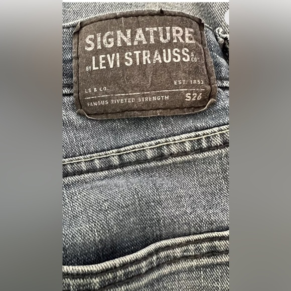 Women’s Levi Signature Skinny Strauss Jeans Riveted Sz 26 - Picture 3 of 5